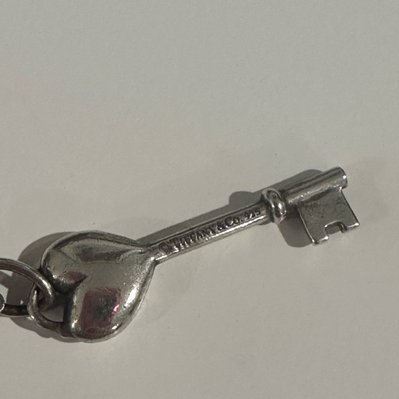 Tiffany & Co. Key heart charm - Picture 6 of 8